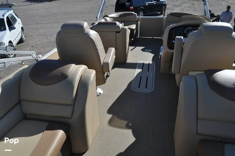 Slide: The Image of Avalon Catalina QL 2585 2019 - 16051769