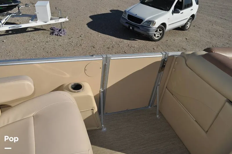 Slide: The Image of Avalon Catalina QL 2585 2019 - 16051770