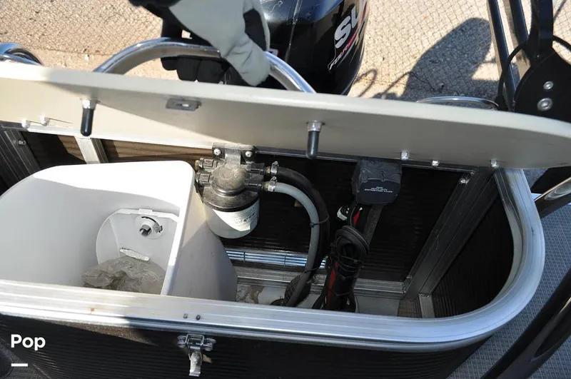 Slide: The Image of Avalon Catalina QL 2585 2019 - 16051787