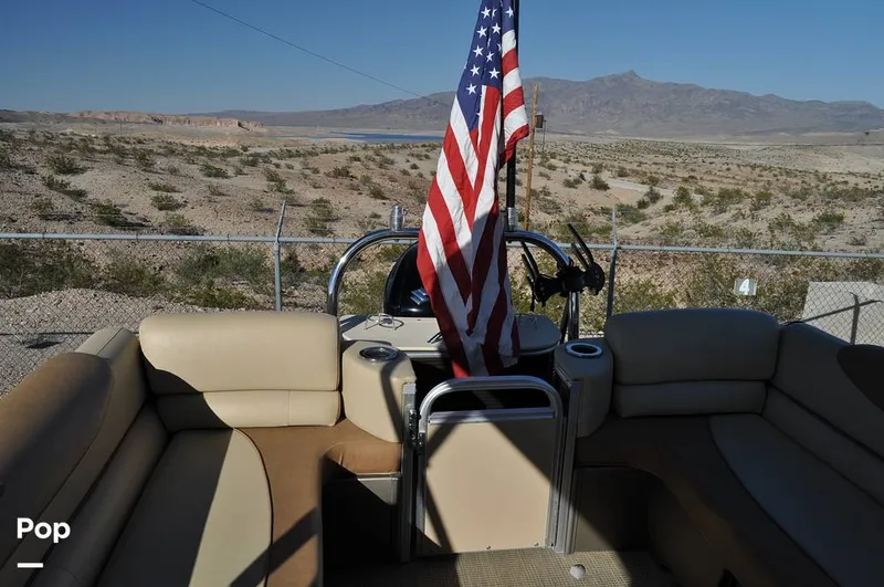 Slide: The Image of Avalon Catalina QL 2585 2019 - 16051789