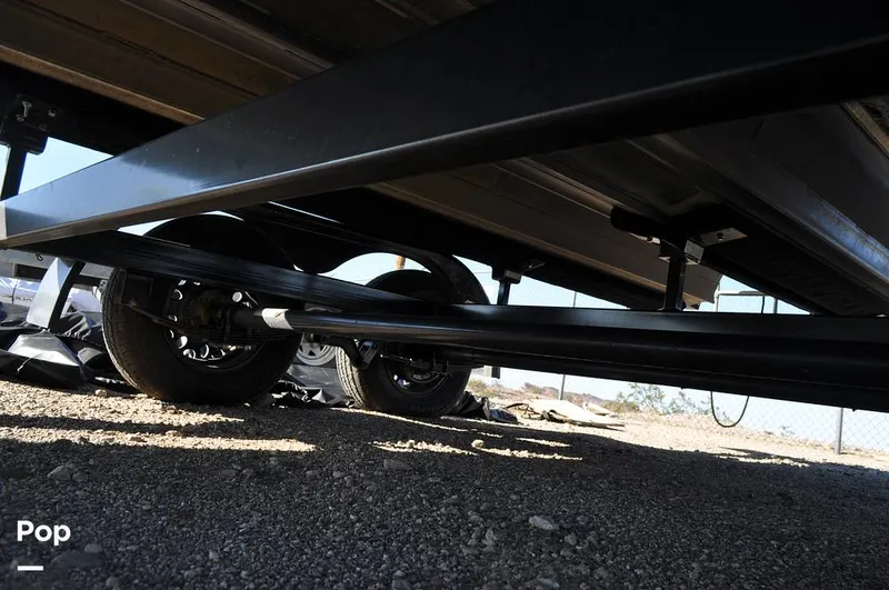 Slide: The Image of Avalon Catalina QL 2585 2019 - 16051800