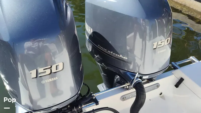 Slide: The Image of Cobia 262 CC 2019 - 16012431