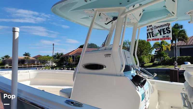 Slide: The Image of Cobia 262 CC 2019 - 16012437