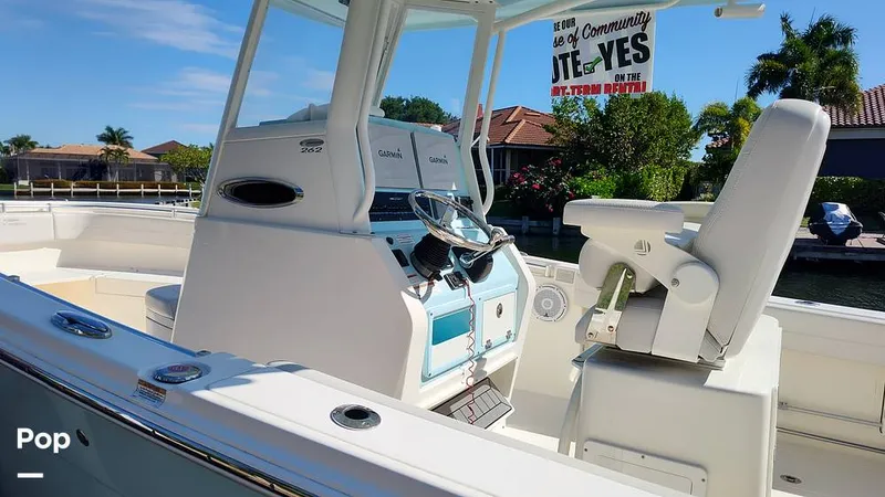 Slide: The Image of Cobia 262 CC 2019 - 16012438