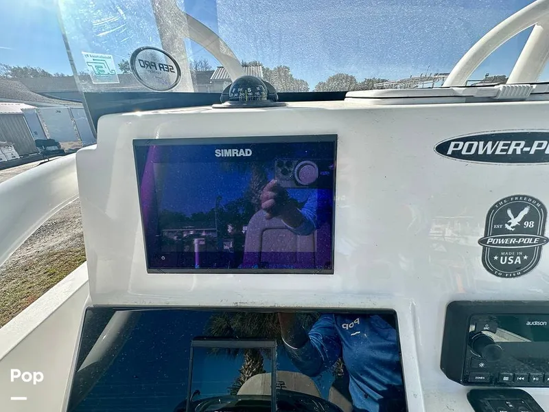 Slide: The Image of GPS/ Fishfinder/ Plotter - 16024086