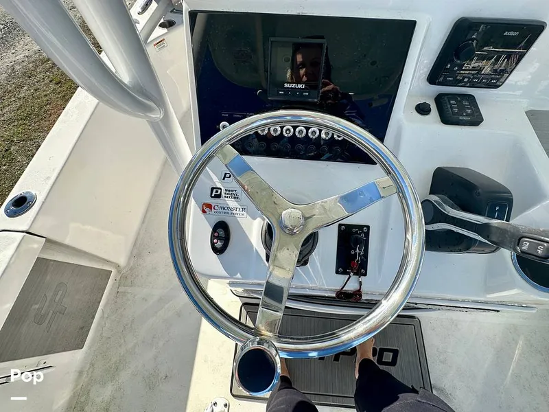 Slide: The Image of Steering Wheel Knob - 16024081