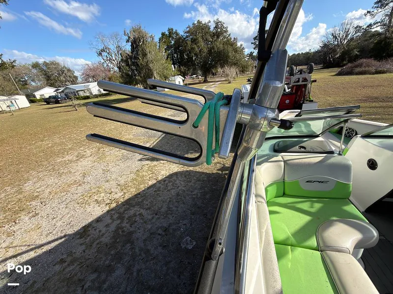 Slide: The Image of Epic 23V 2013 - 16259904