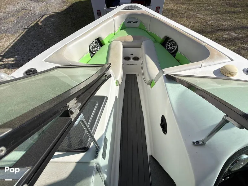 Slide: The Image of Epic 23V 2013 - 16259777