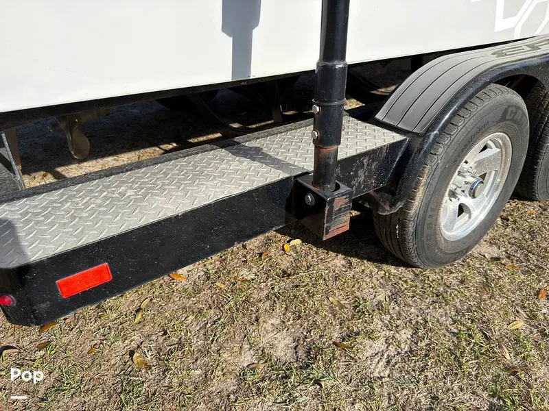 Slide: The Image of Epic 23V 2013 - 16259975