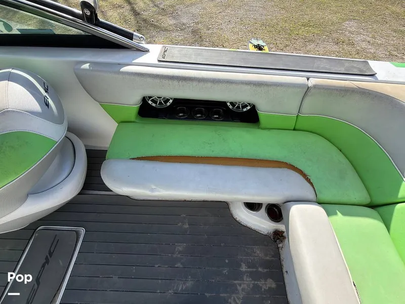 Slide: The Image of Epic 23V 2013 - 16259781