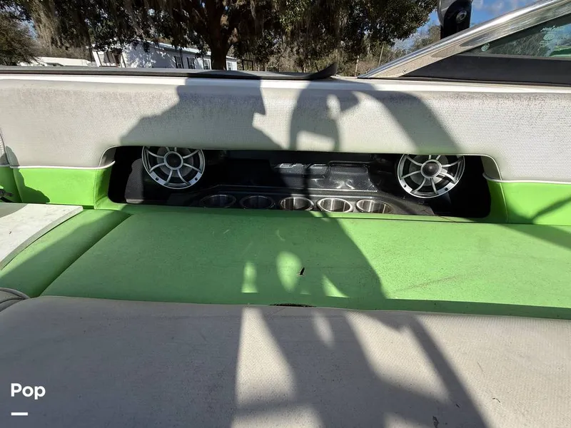 Slide: The Image of Epic 23V 2013 - 16259783