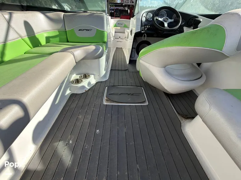 Slide: The Image of Epic 23V 2013 - 16259784