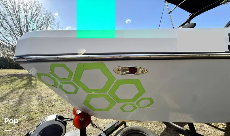 Slide: The Image of Epic 23V 2013 - 16259785