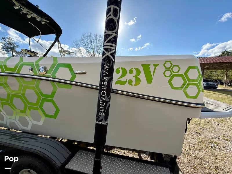 Slide: The Image of Epic 23V 2013 - 16259791