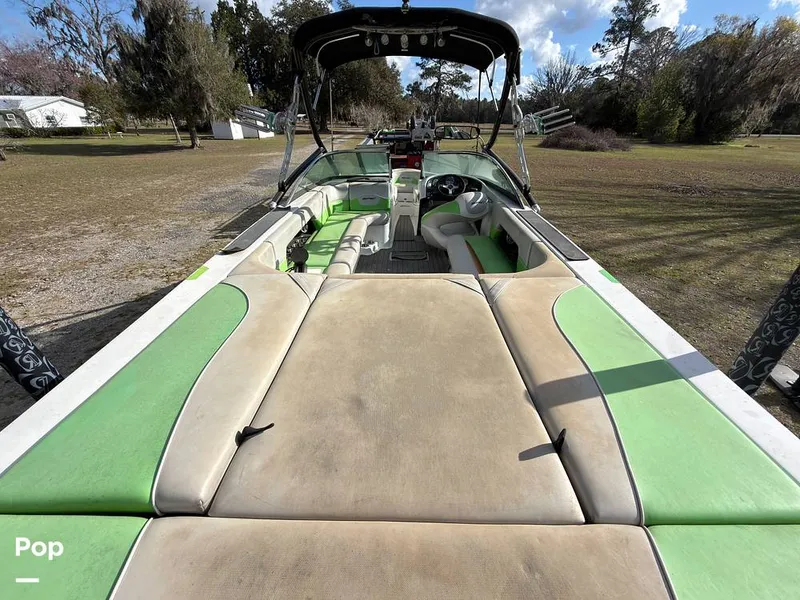 Slide: The Image of Epic 23V 2013 - 16259808