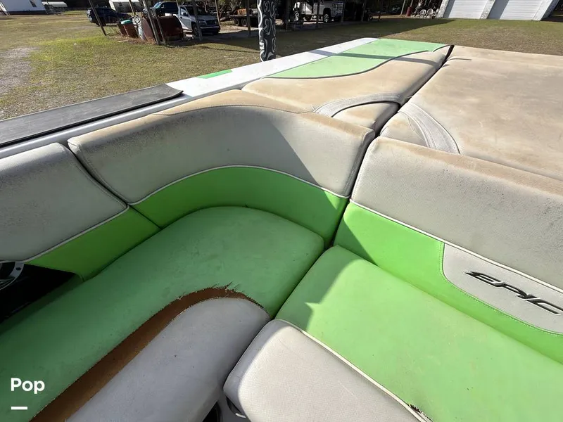 Slide: The Image of Epic 23V 2013 - 16259819