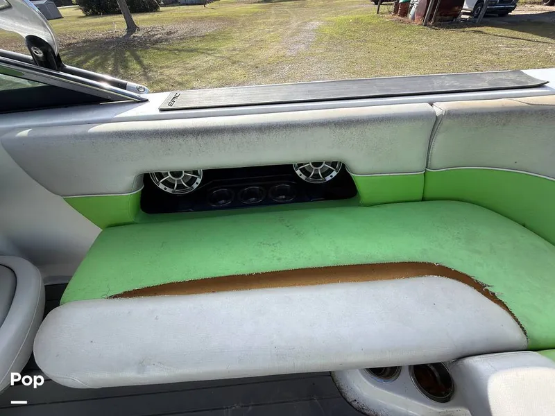 Slide: The Image of Epic 23V 2013 - 16259820