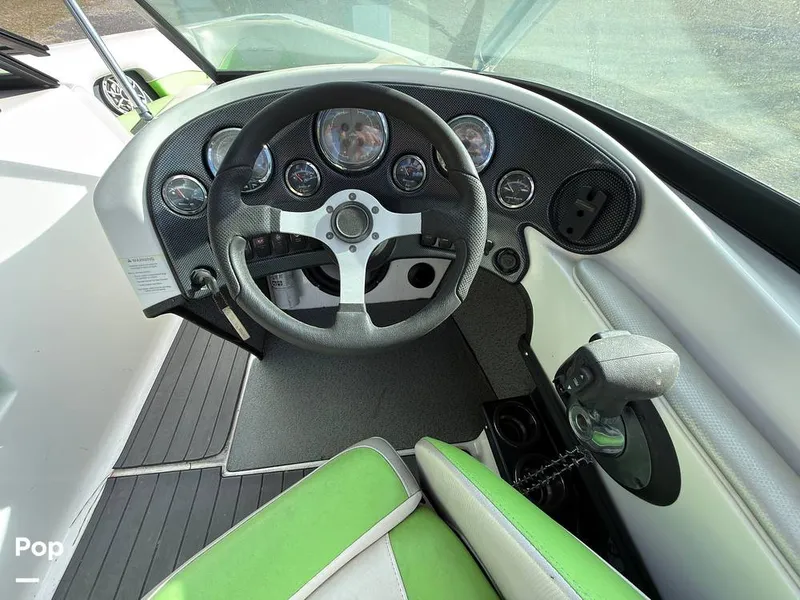 Slide: The Image of Epic 23V 2013 - 16259824