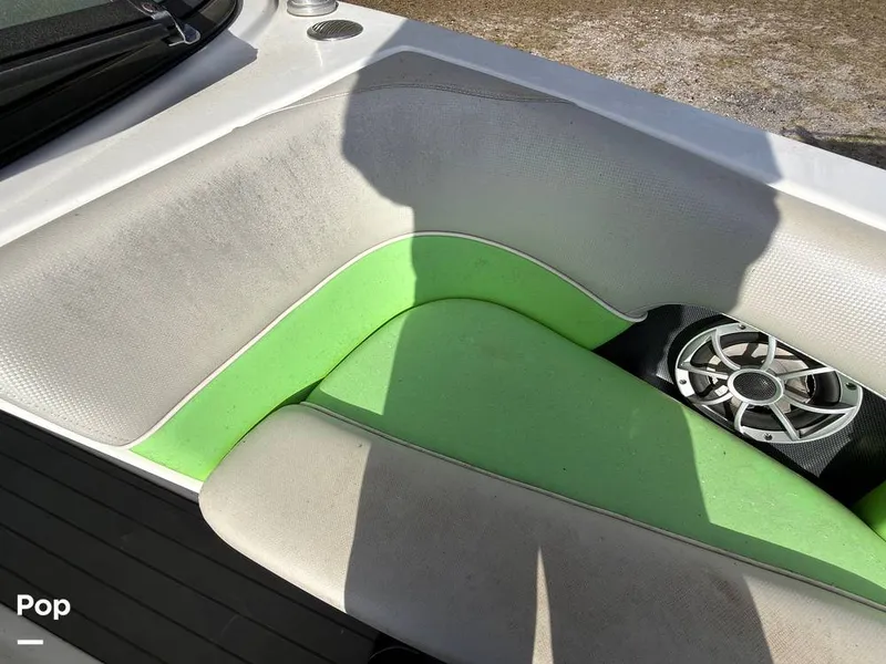 Slide: The Image of Epic 23V 2013 - 16259839