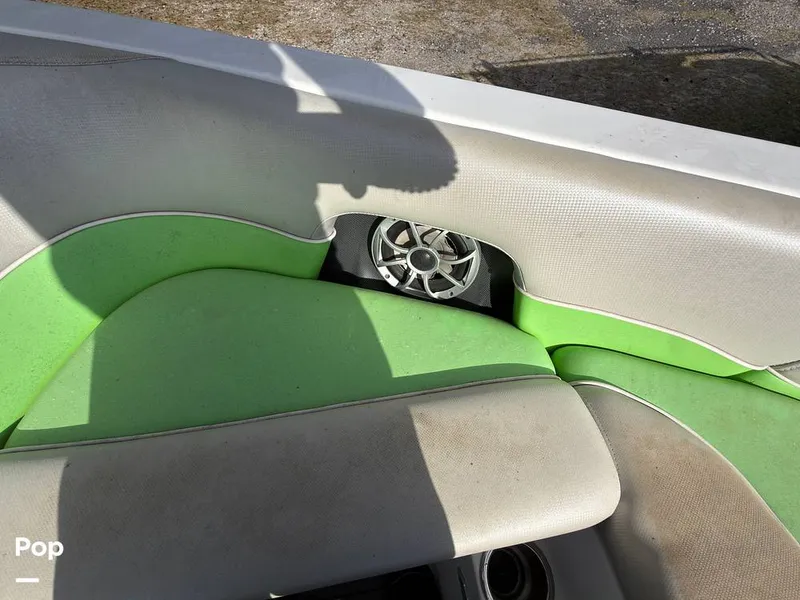 Slide: The Image of Epic 23V 2013 - 16259840