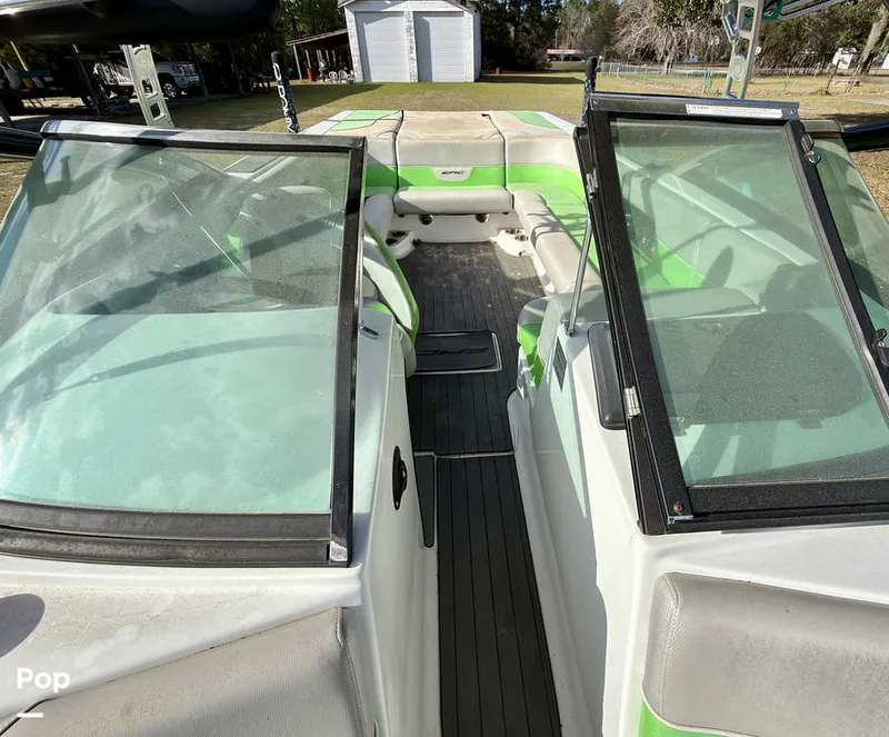 Slide: The Image of Epic 23V 2013 - 16259850