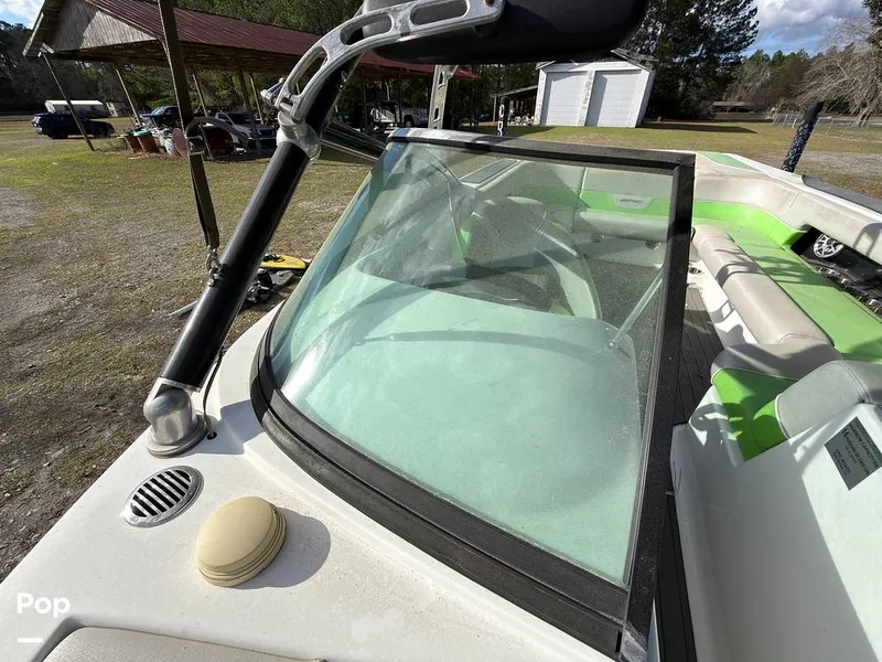 Slide: The Image of Epic 23V 2013 - 16259852