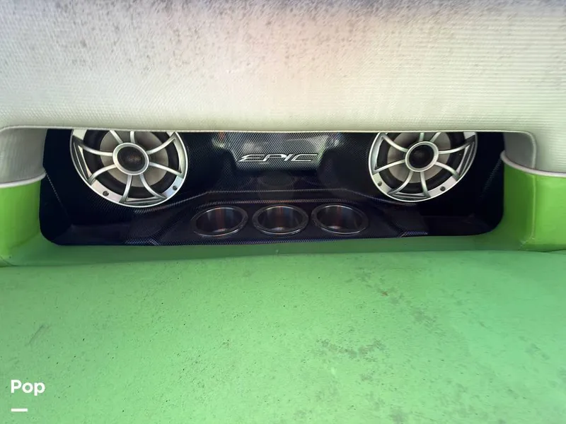 Slide: The Image of Epic 23V 2013 - 16259873