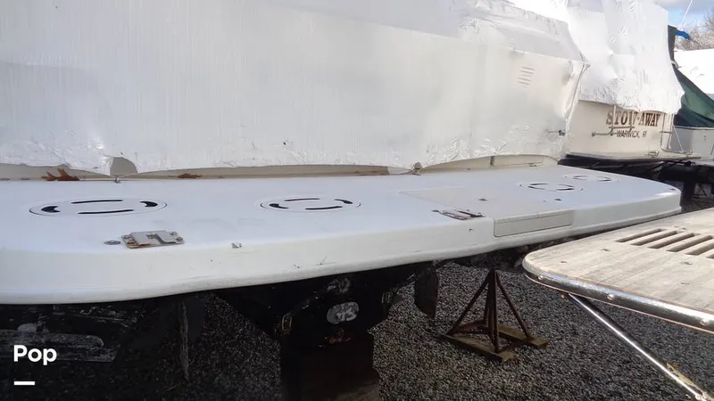 Slide: The Image of Sea Ray 390 1988 - 16087946