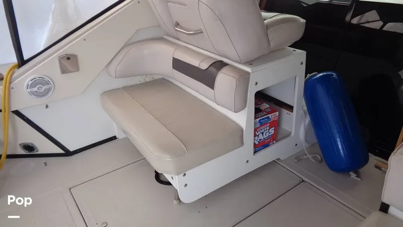 Slide: The Image of Sea Ray 390 1988 - 16087952