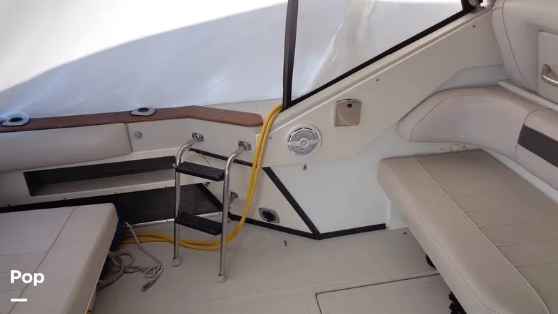 Slide: The Image of Sea Ray 390 1988 - 16087953