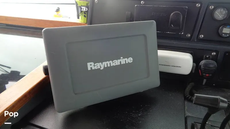 Slide: The Image of Sea Ray 390 1988 - 16087957