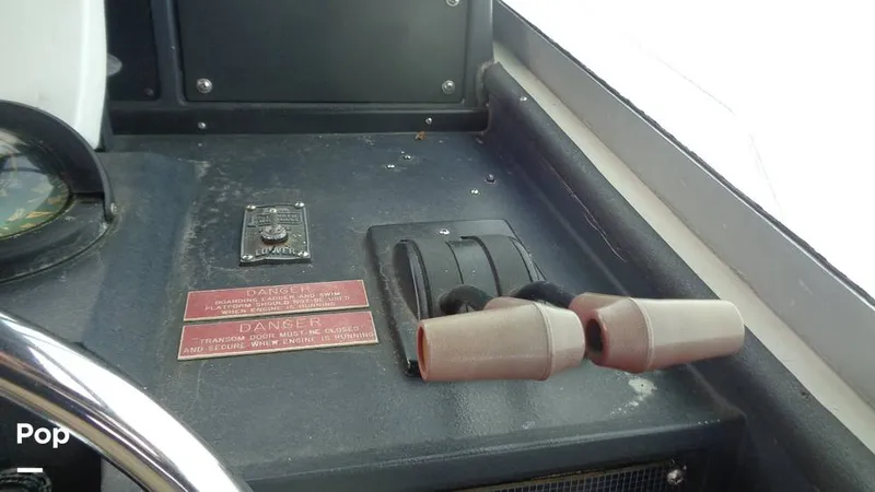 Slide: The Image of Sea Ray 390 1988 - 16087964