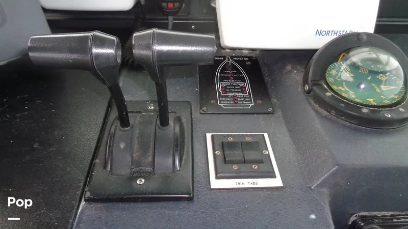 Slide: The Image of Sea Ray 390 1988 - 16087965