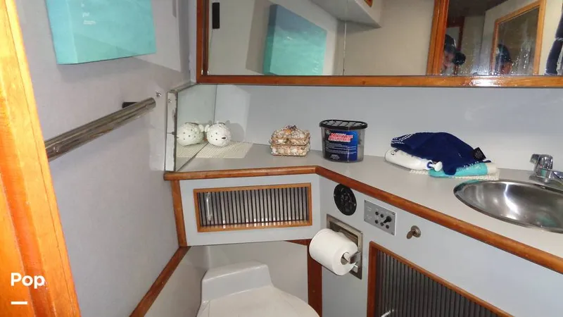 Slide: The Image of Sea Ray 390 1988 - 16087997