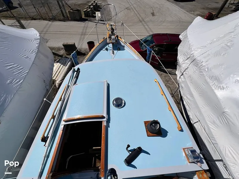 Slide: The Image of Fales 32 Navigator 1975 - 16277528