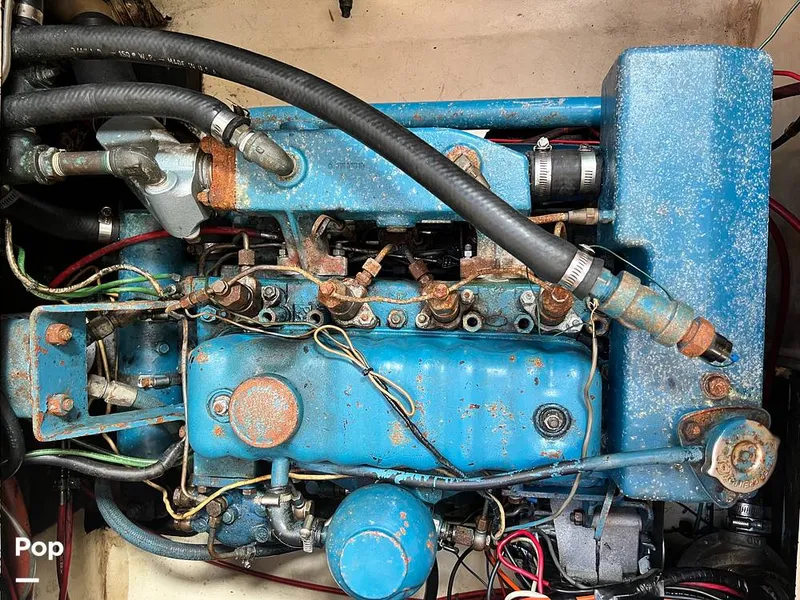 Slide: The Image of Fales 32 Navigator 1975 - 16277544