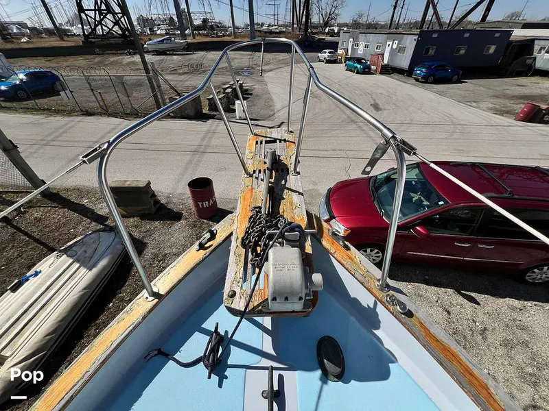 Slide: The Image of Fales 32 Navigator 1975 - 16277552