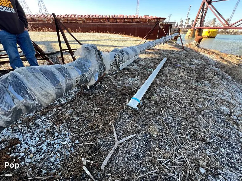 Slide: The Image of Fales 32 Navigator 1975 - 16277555