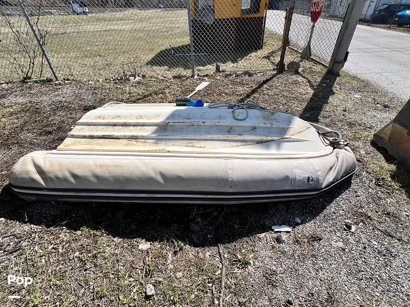 Slide: The Image of Fales 32 Navigator 1975 - 16277564