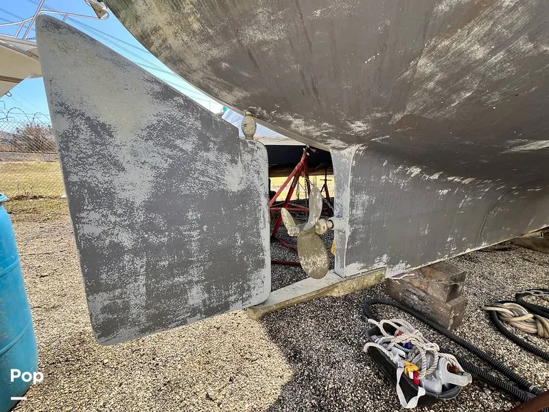 Slide: The Image of Fales 32 Navigator 1975 - 16277351