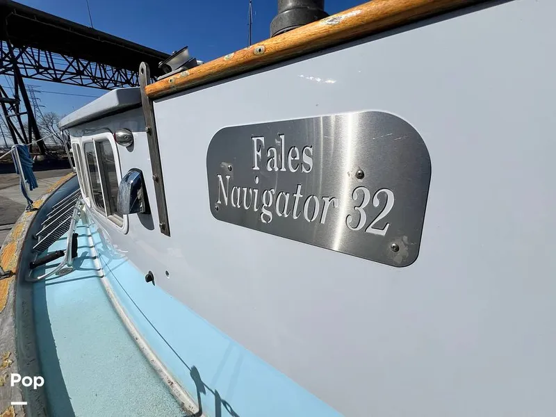 Slide: The Image of Fales 32 Navigator 1975 - 16277358