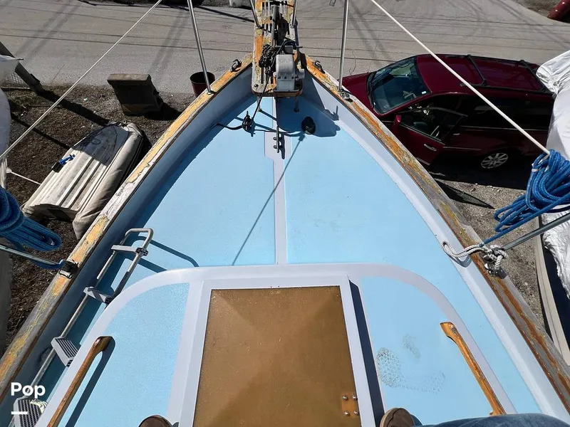 Slide: The Image of Fales 32 Navigator 1975 - 16277364