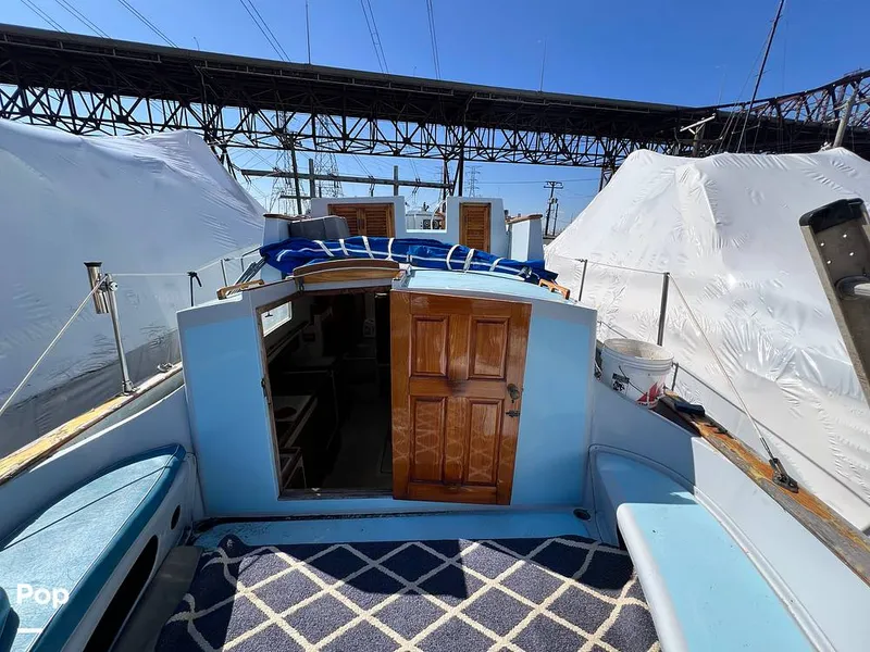 Slide: The Image of Fales 32 Navigator 1975 - 16277367