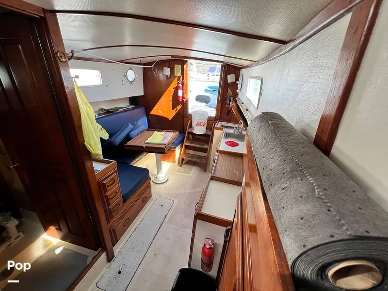 Slide: The Image of Fales 32 Navigator 1975 - 16277489