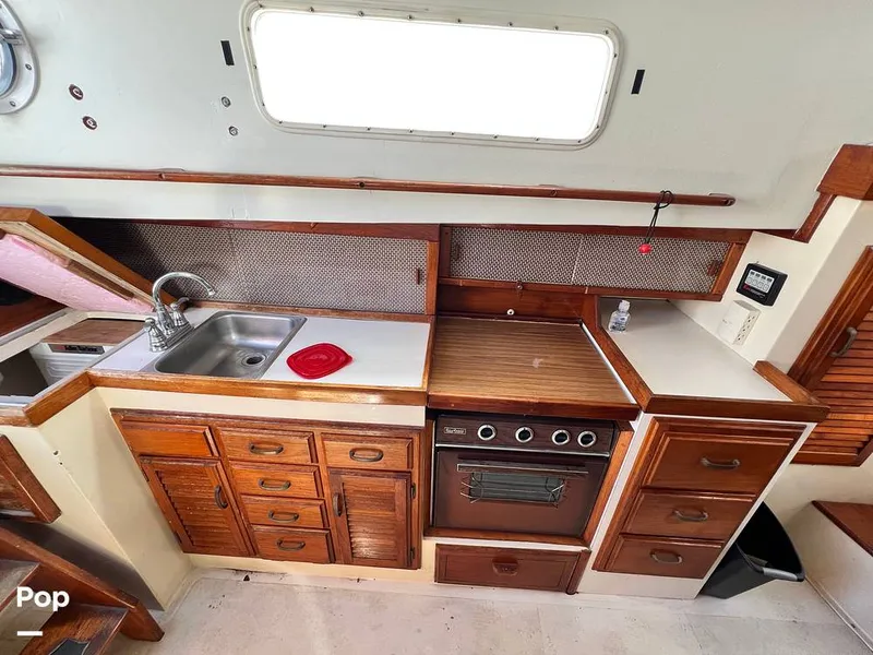 Slide: The Image of Fales 32 Navigator 1975 - 16277498