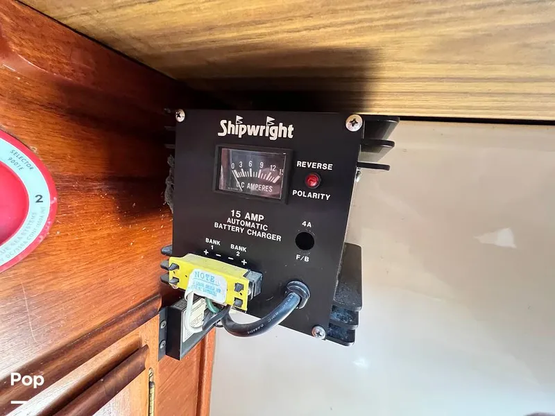 Slide: The Image of Fales 32 Navigator 1975 - 16277523