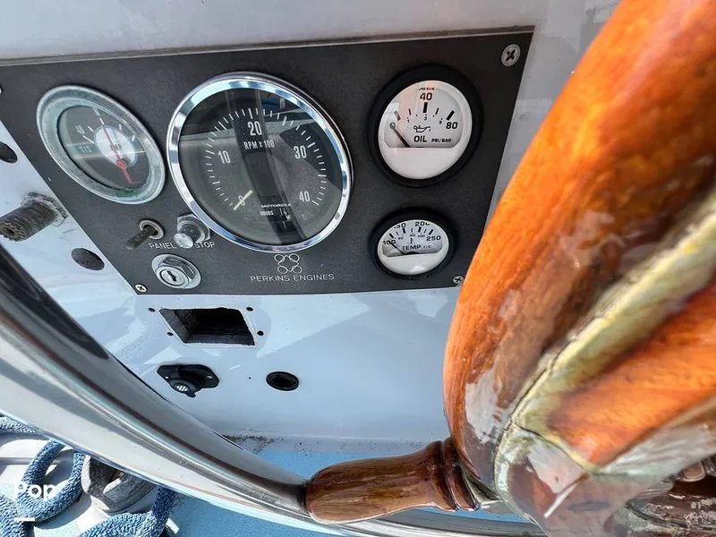 Slide: The Image of Fales 32 Navigator 1975 - 16277526