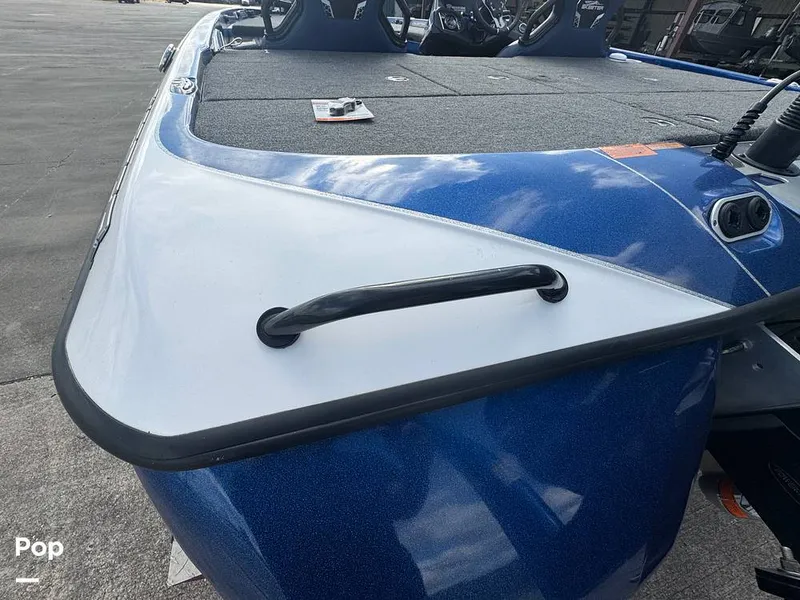 Slide: The Image of Skeeter FRX20 2023 - 16075745