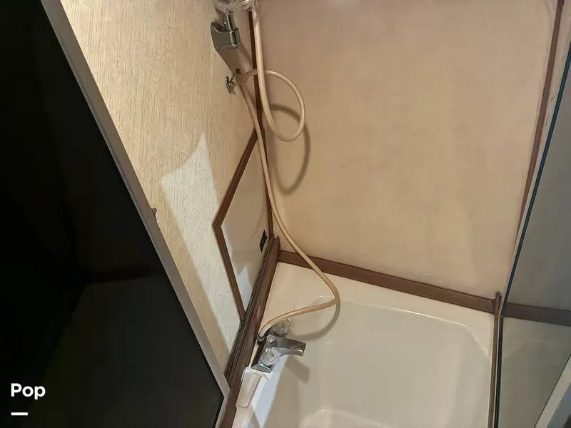 Slide: The Image of Bayliner 3888 1994 - 16057847