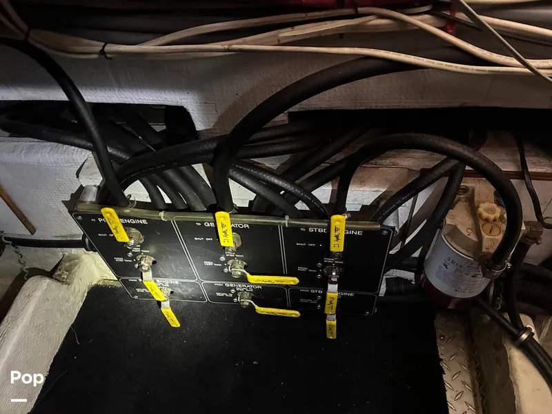 Slide: The Image of Bayliner 3888 1994 - 16057895